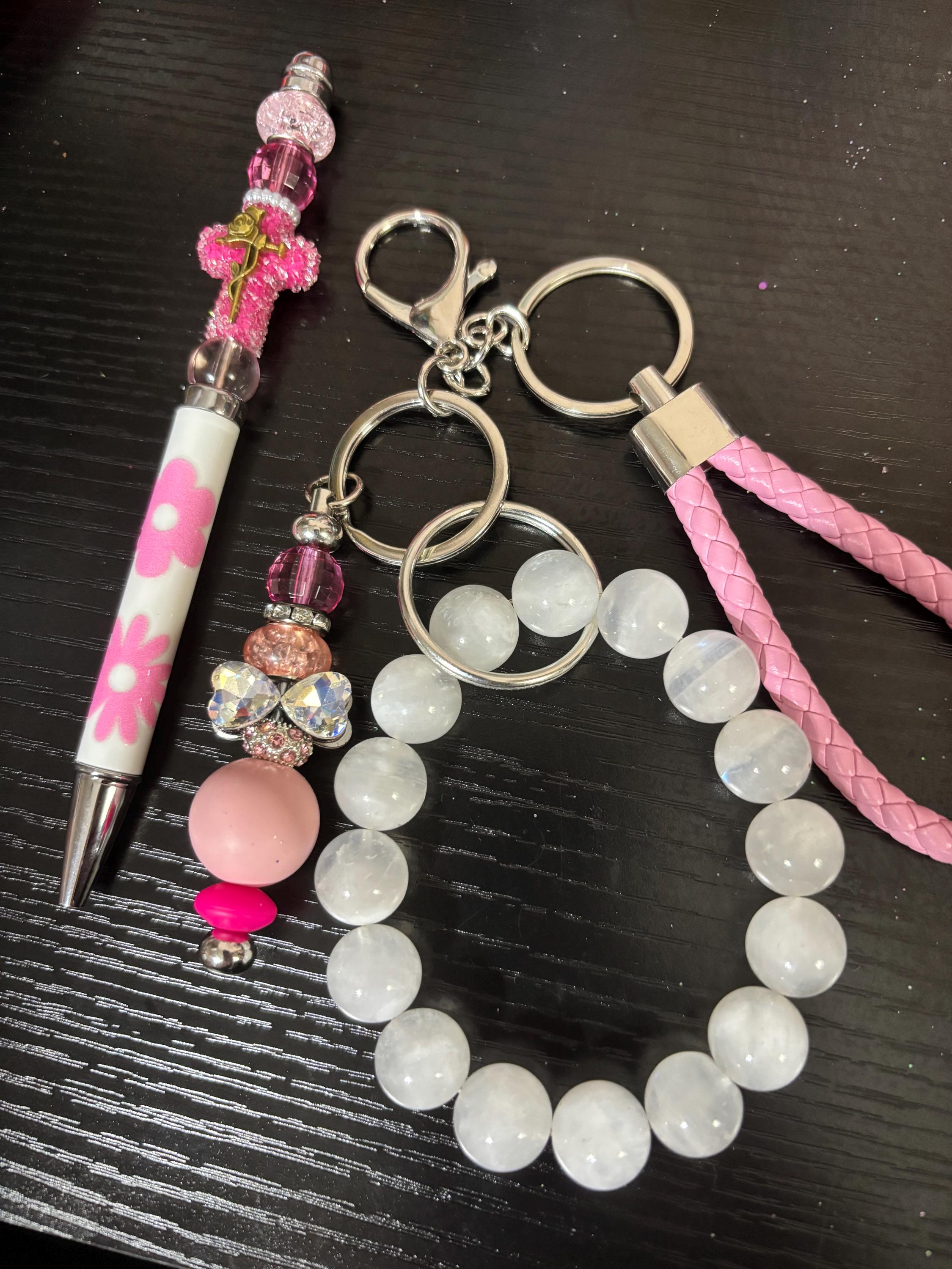 Christian Beaded Pen and Bracelet Keychain Set with Gemstone Cross Accessory