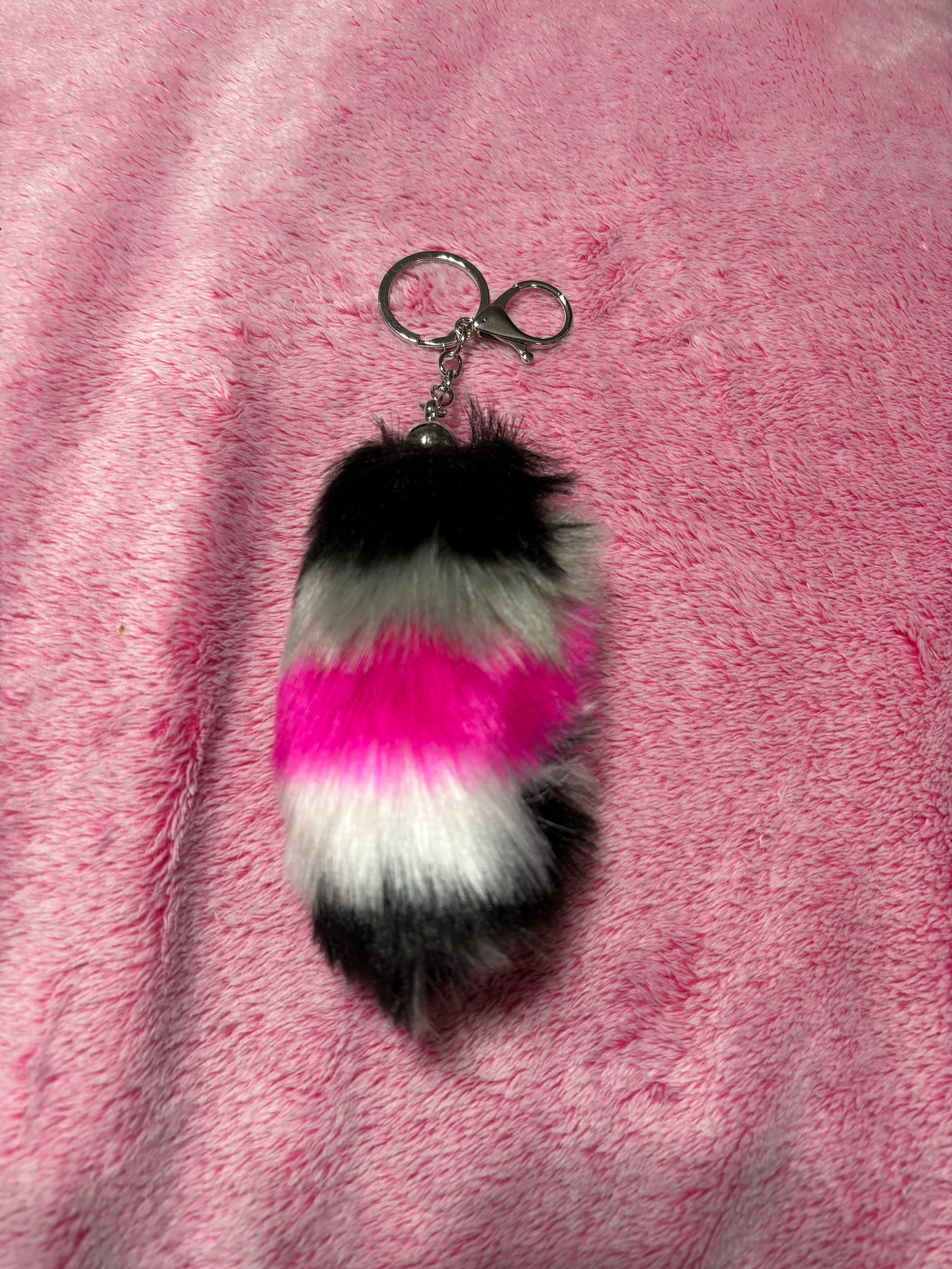 Mini Therian Grunge Emo Aesthetic Faux Fur Tail Keychain Accessory